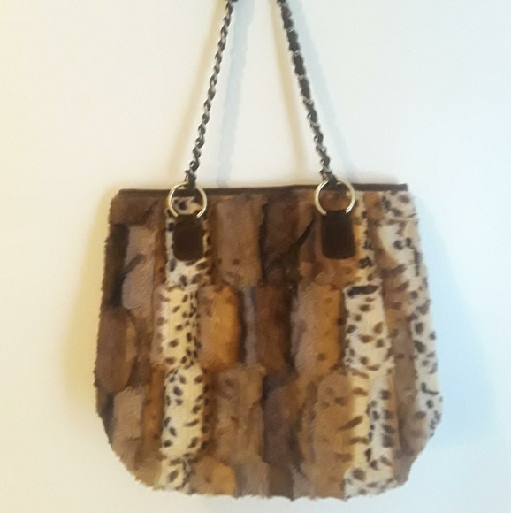 Animal Printed Faux Fur Pocketbook - Picture 1 of 8